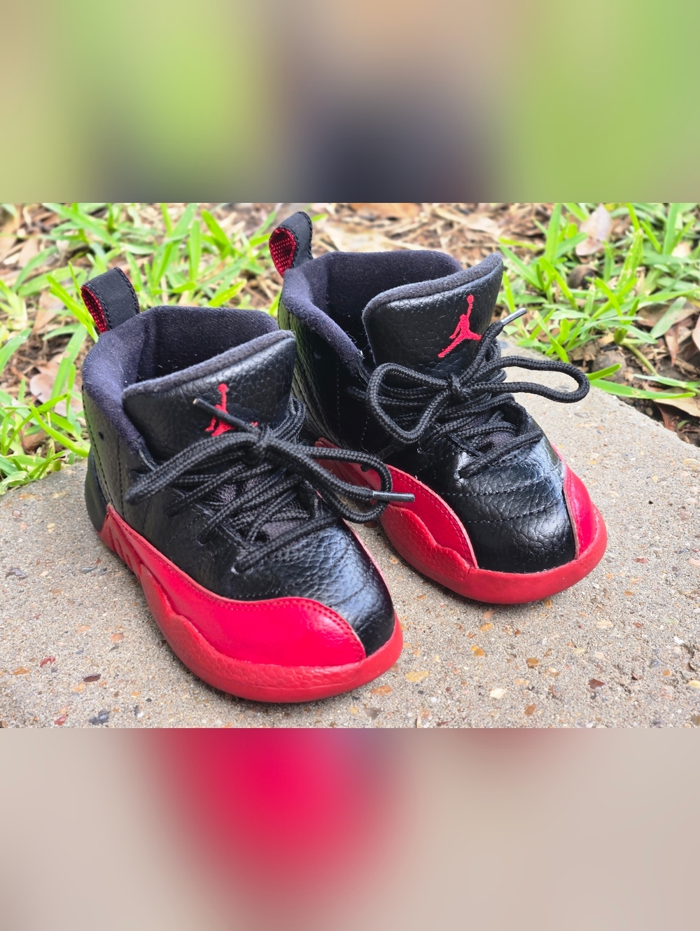 Jordan Kids Black and Red Mini Retro Basketball Sneakers